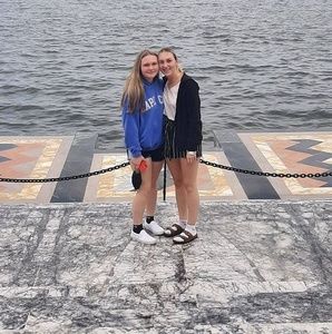 Meet your Posher, April